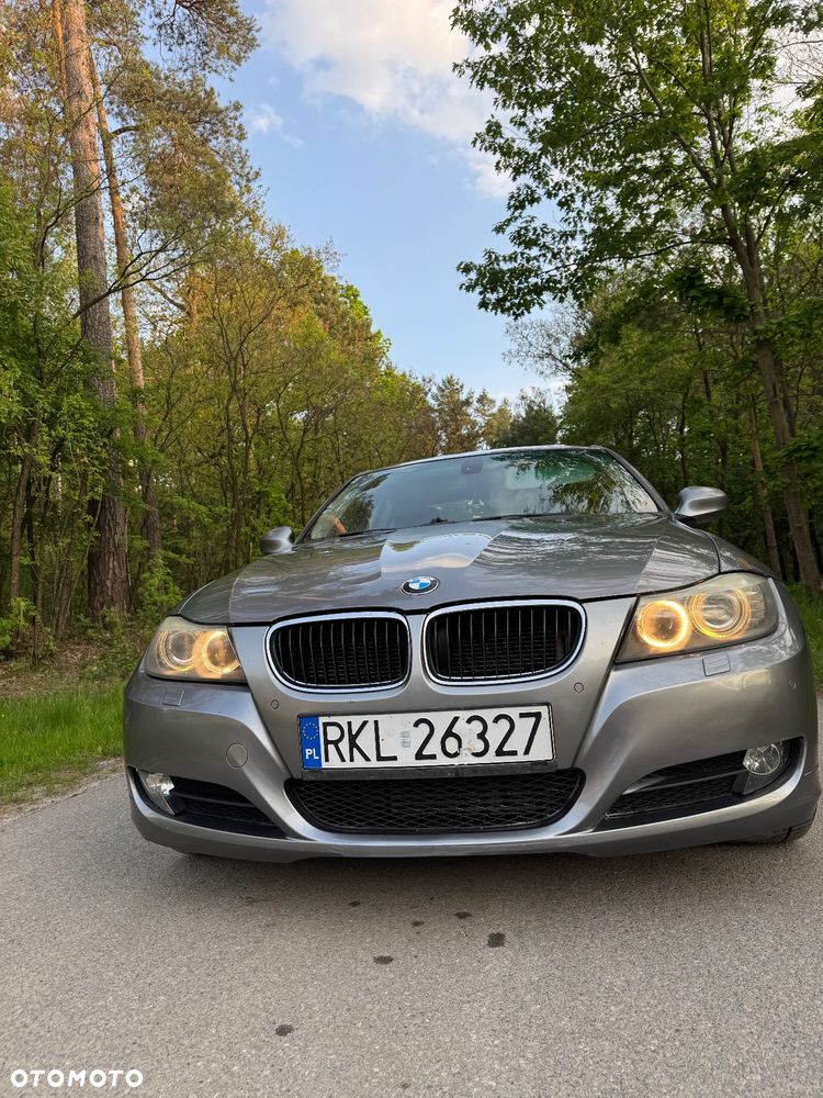 BMW Seria 3 320d xDrive - 4