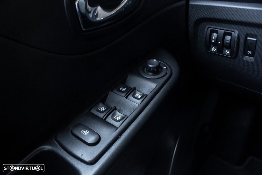Renault Captur 0.9 TCE Exclusive - 16