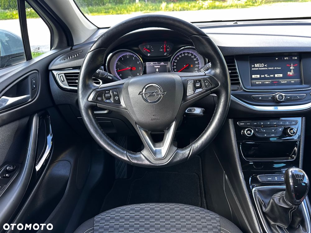 Opel Astra 1.4 Turbo Start/Stop Business - 29