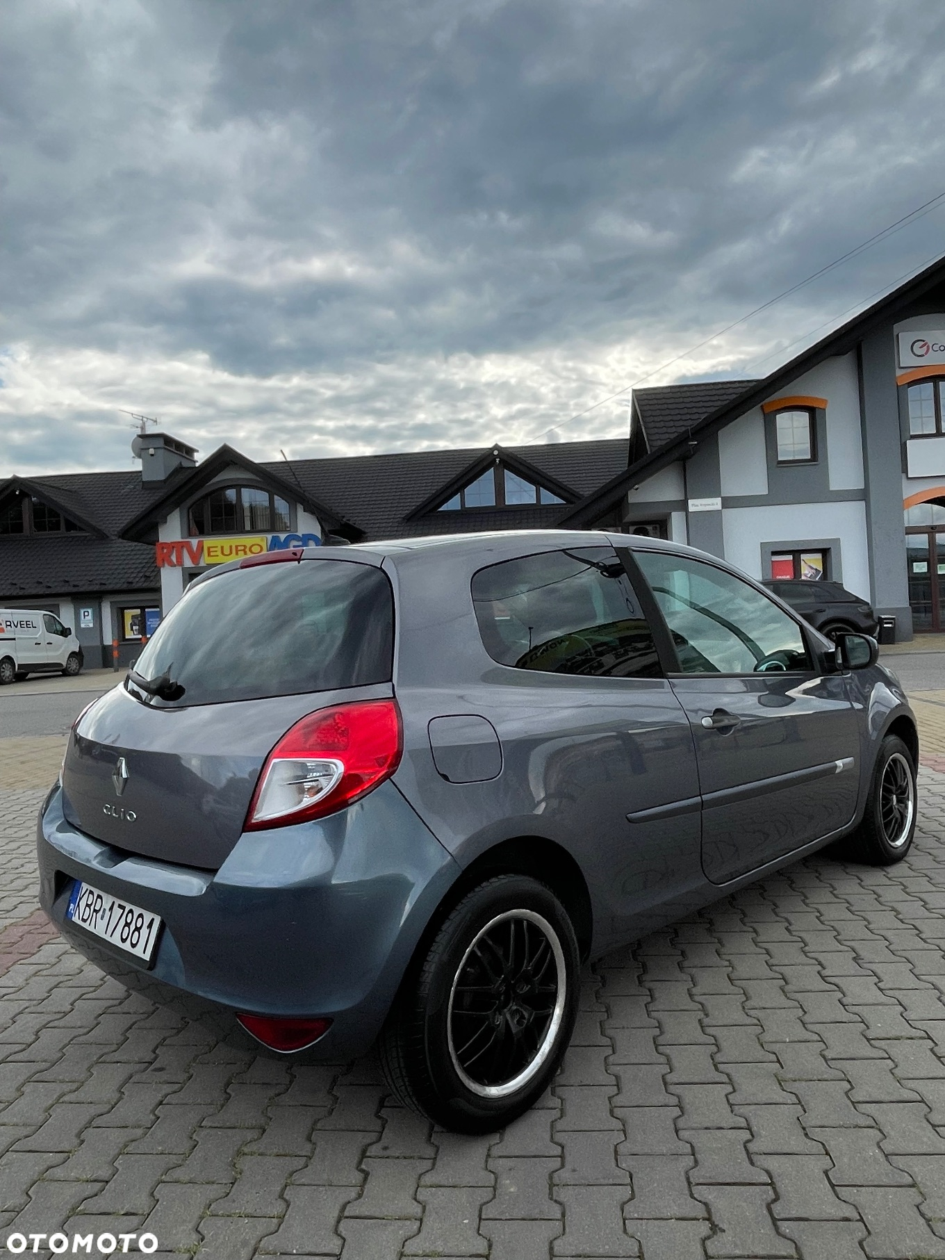 Renault Clio - 10