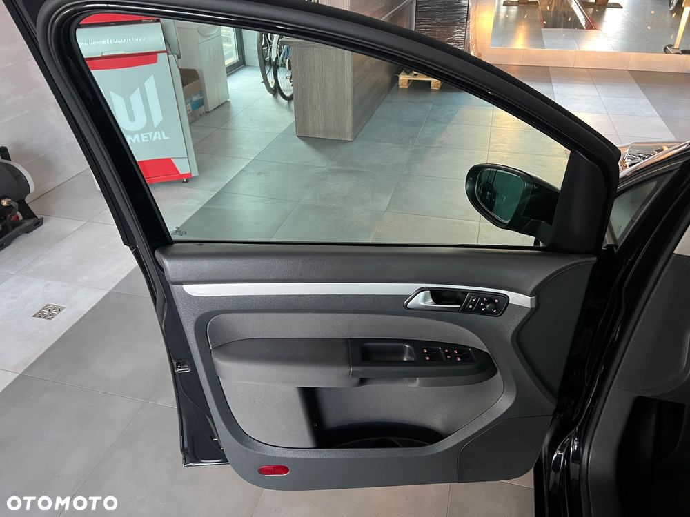 Volkswagen Touran 1.6 TDI DPF BlueMotion Technology Comfortline - 17