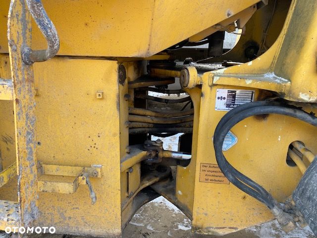 Komatsu WA250 - 12
