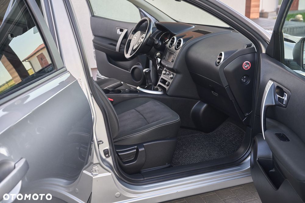 Nissan Qashqai 1.6 360 - 22