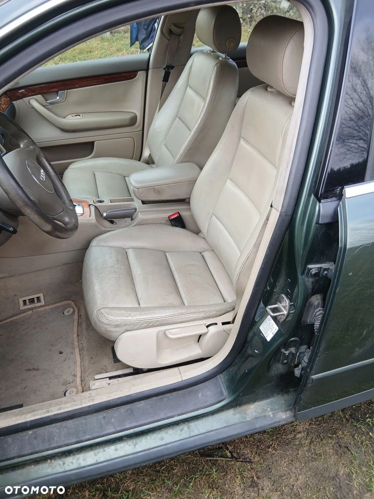 Audi A4 Limousine - 3