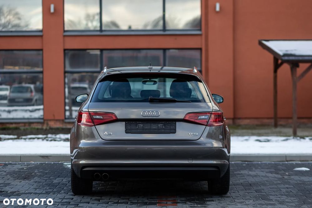 Audi A3 Sportback - 19