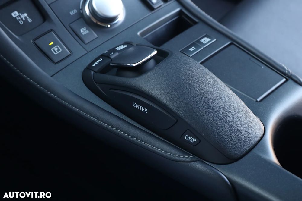 Lexus CT Standard - 12