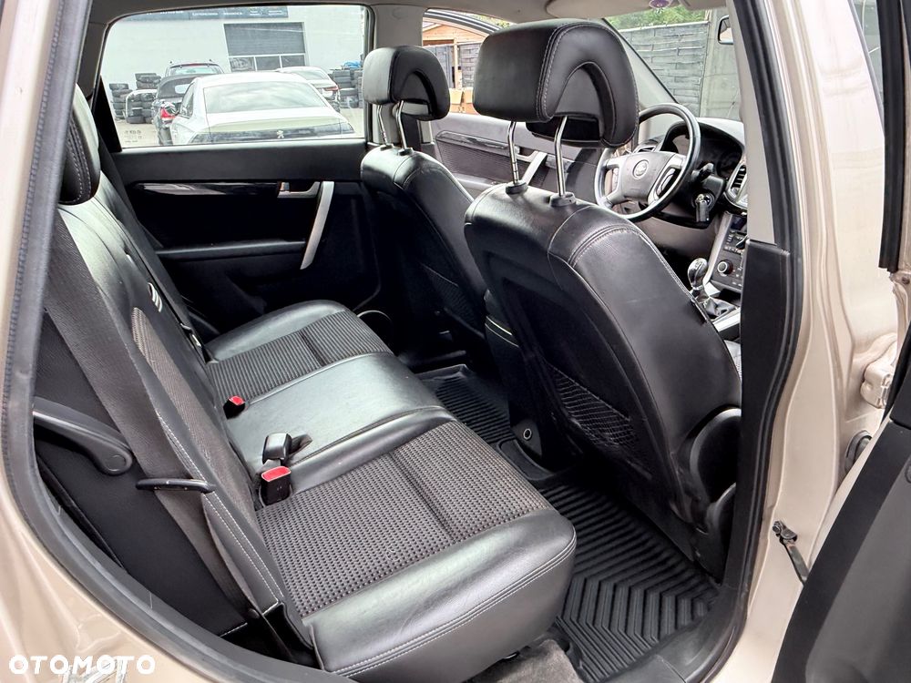 Chevrolet Captiva 2.4 LT - 24