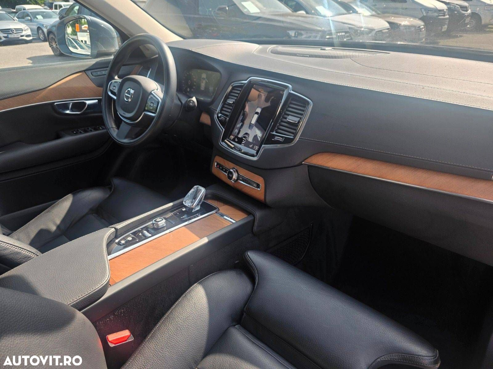 Volvo XC 90 - 12