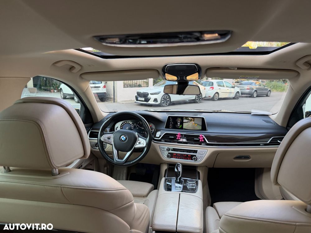 BMW Seria 7 - 21