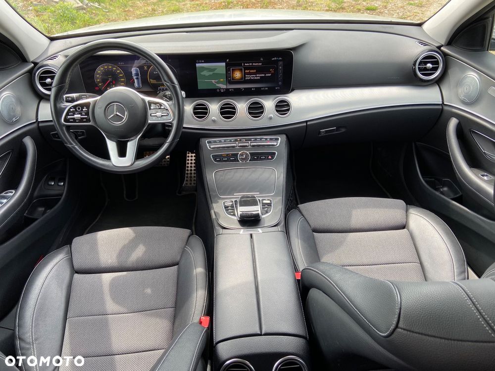 Mercedes-Benz Klasa E 220 d 9G-TRONIC Exclusive - 10