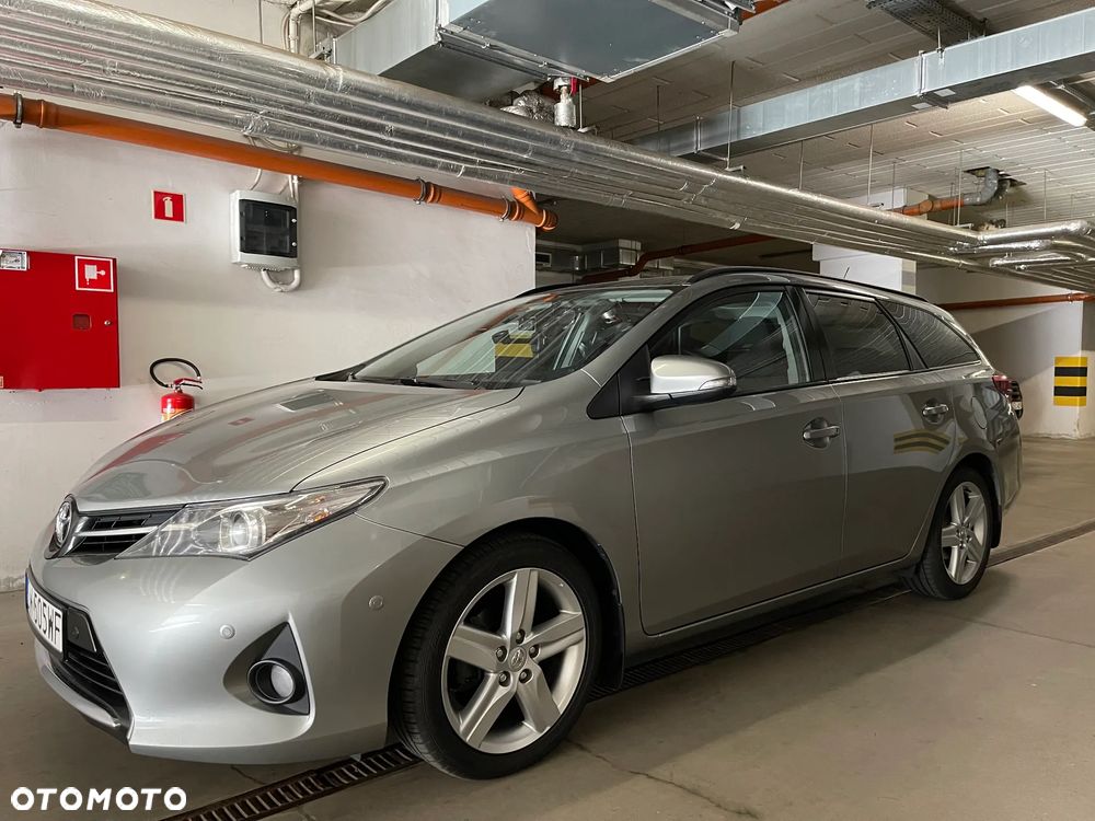 Toyota Auris 1.6 Dynamic - 4