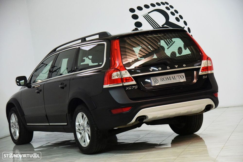 Volvo XC 70 2.0 D4 Momentum Geartronic - 11