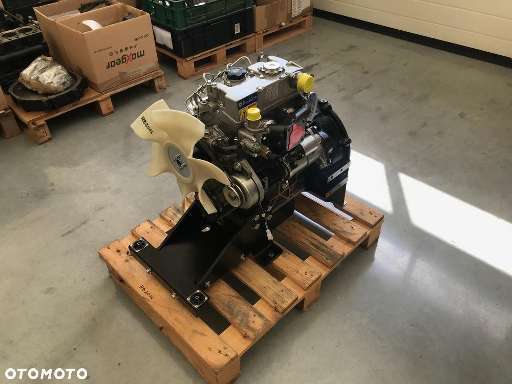 SILNIK Perkins 403D-11 403D 11 15900netto - 9