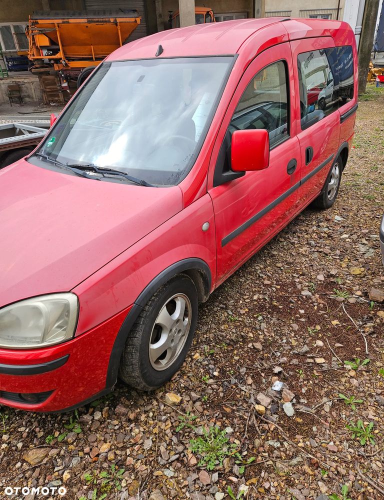 Opel Combo Tour Cosmo - 4