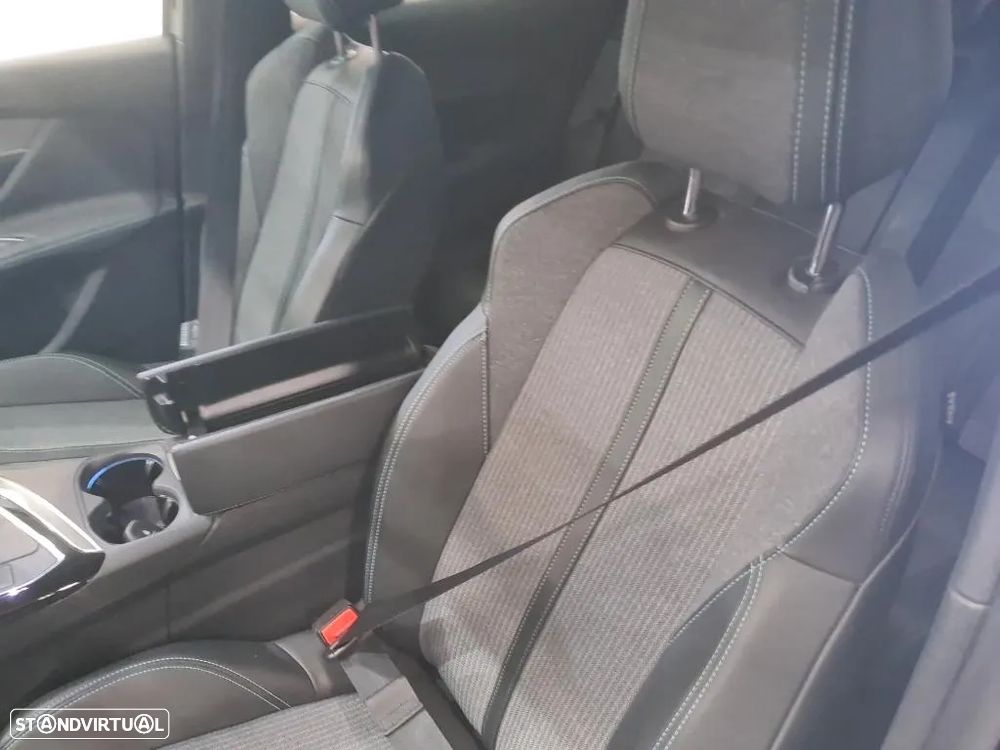 Peugeot 3008 1.2 PureTech Allure Pack - 8