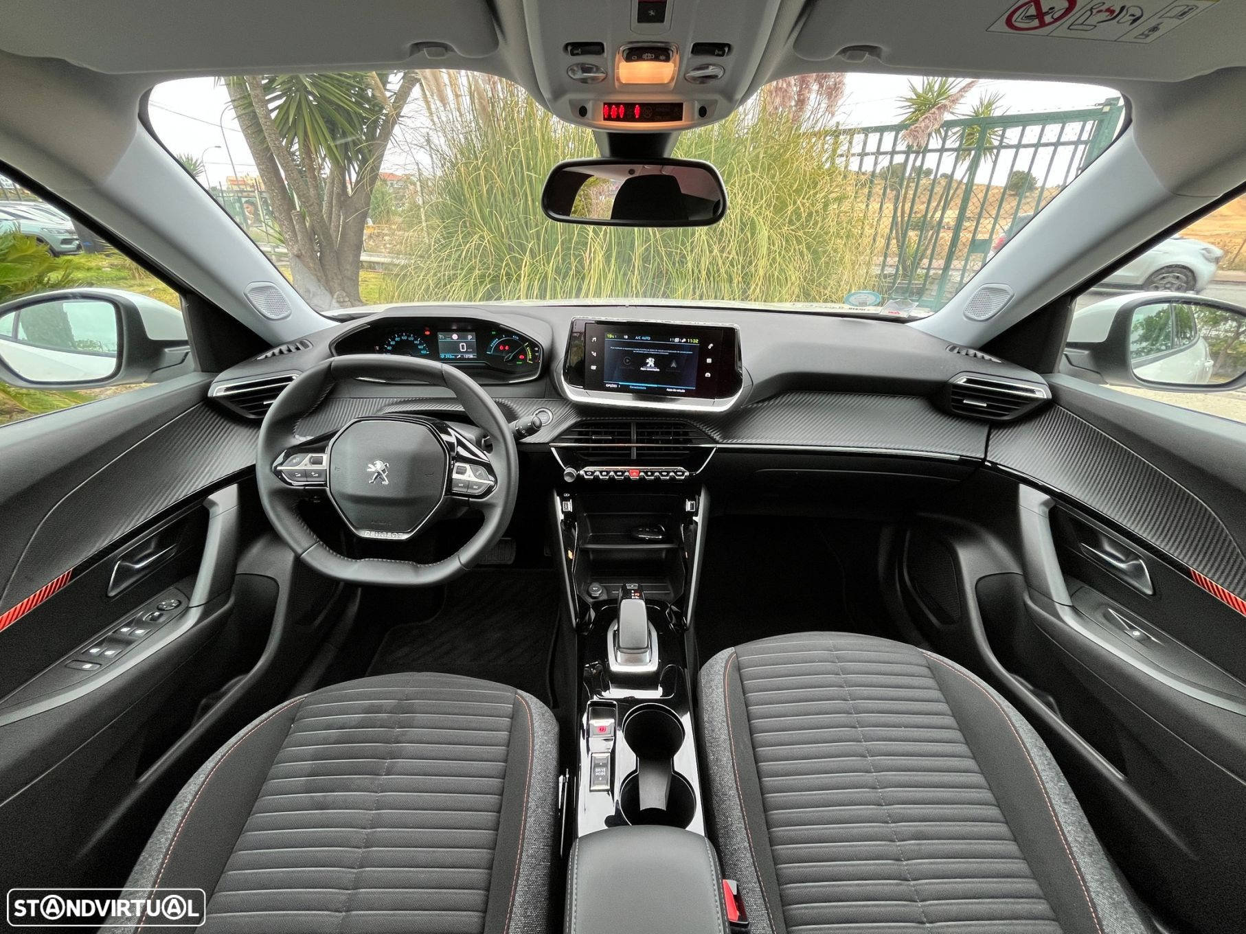 Peugeot e-2008 50 kWh Active - 8