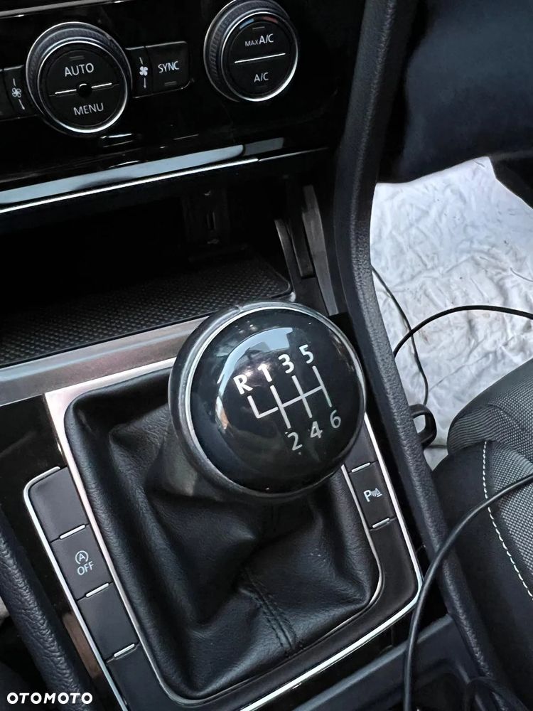 Volkswagen Golf 1.4 TSI BlueMotion Technology Comfortline - 13