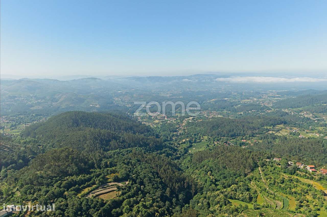 Ruína em Pedra para Reabilitação com Terreno – Seramil, Amares - Grande imagem: 3/18