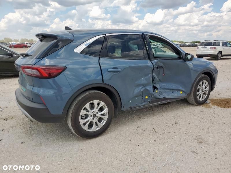 Ford Escape - 38