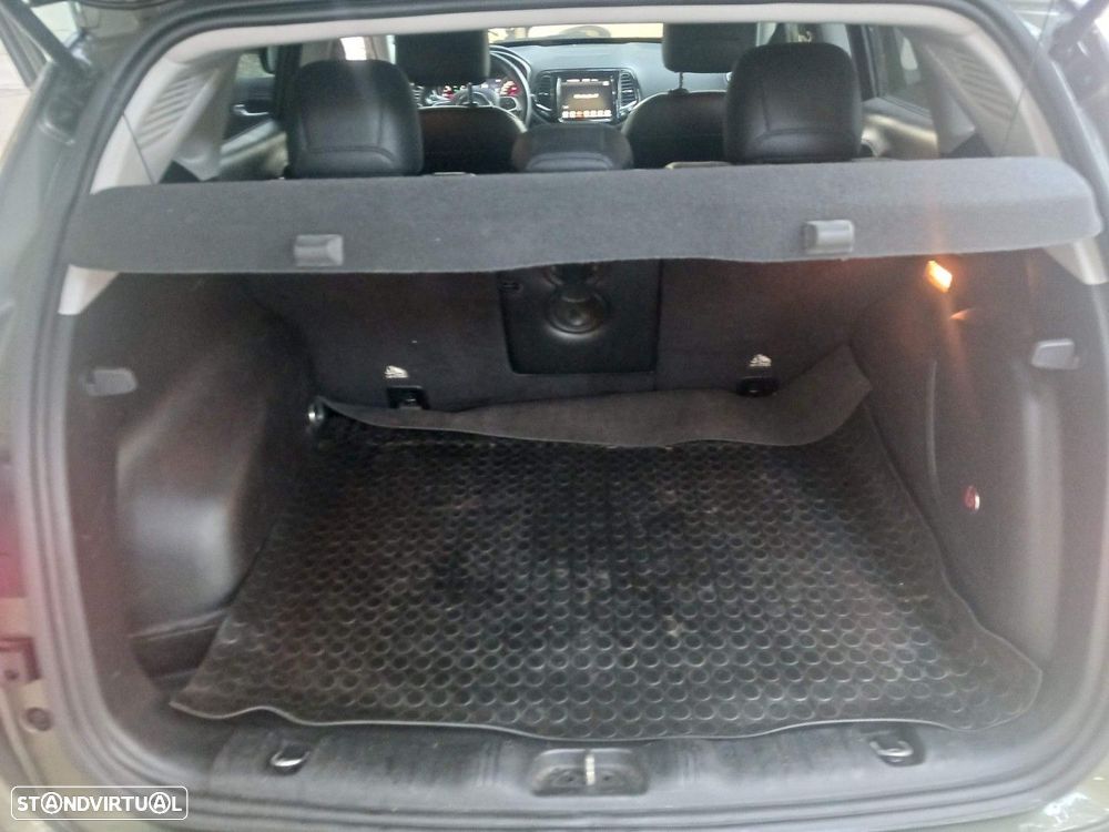 Jeep Compass 1.6 M-Jet Limited - 34