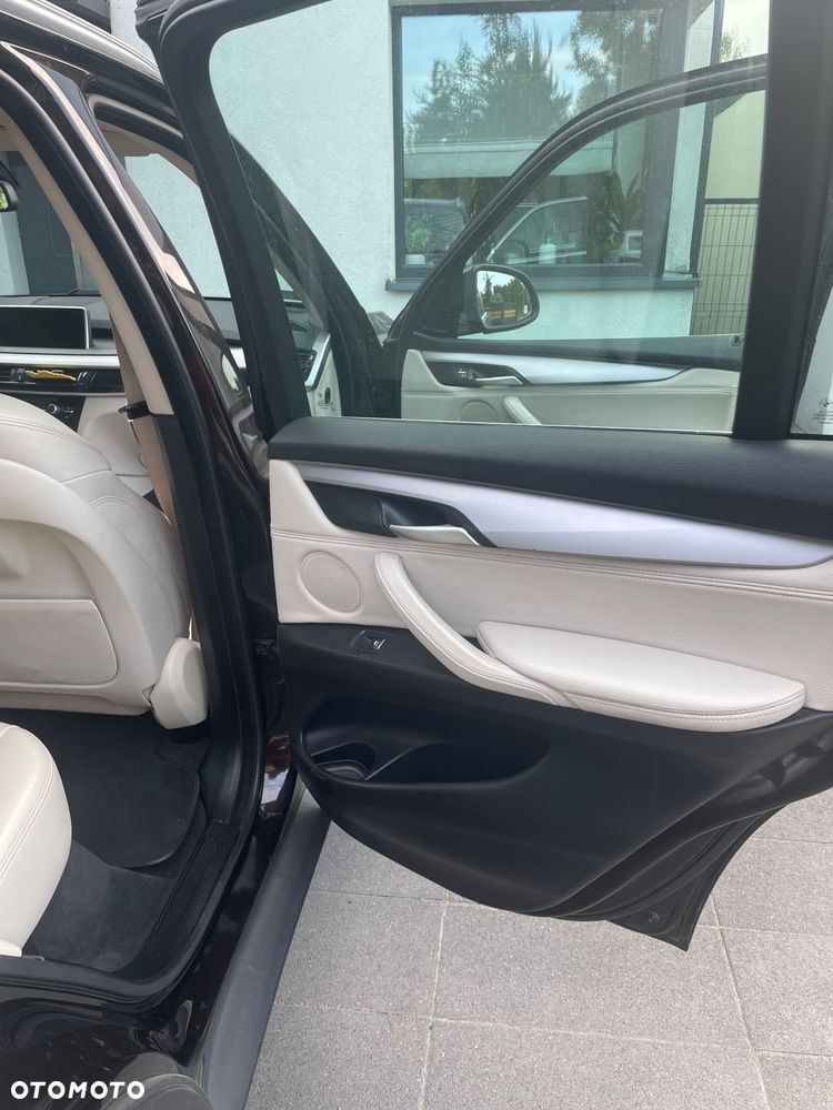 BMW X5 xDrive25d - 11