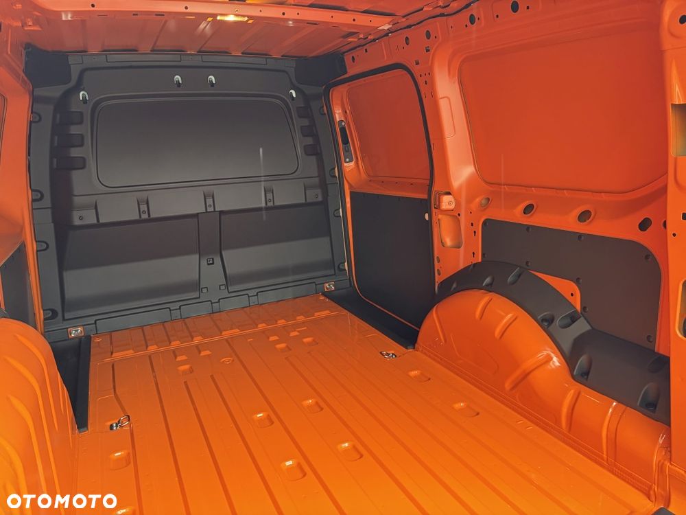Volkswagen Caddy - 18