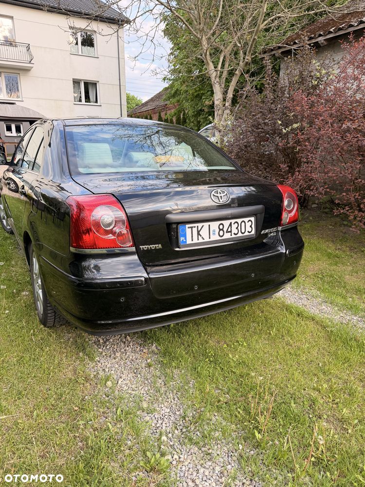 Toyota Avensis - 6
