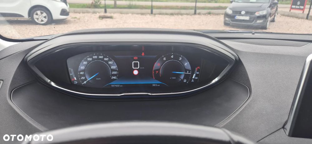 Peugeot 3008 1.2 PureTech Active Pack S&S - 30