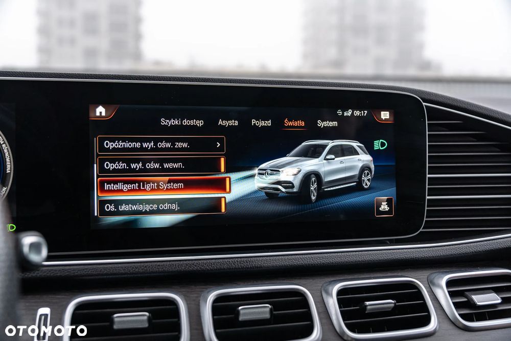 Mercedes-Benz GLE - 33