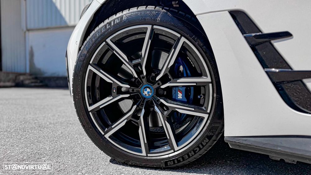 BMW i4 eDrive40 Pack Desportivo M Pro - 4