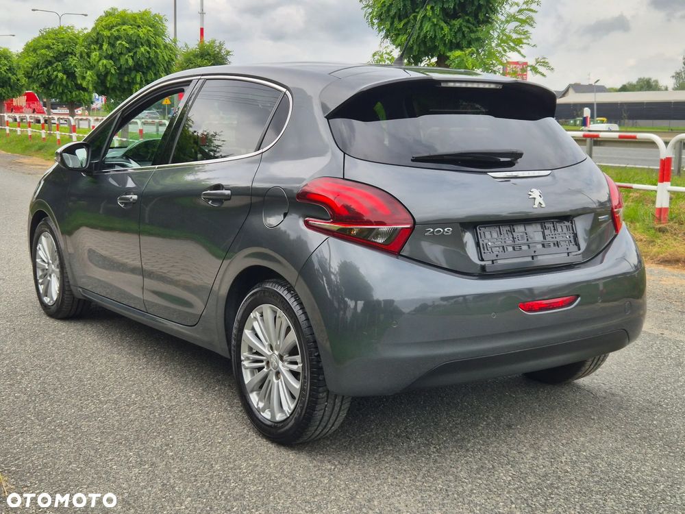 Peugeot 208 1.6 BlueHDi Allure S&S - 16
