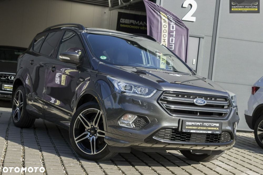 Ford Kuga 1.5 EcoBoost 2x4 ST-Line - 4