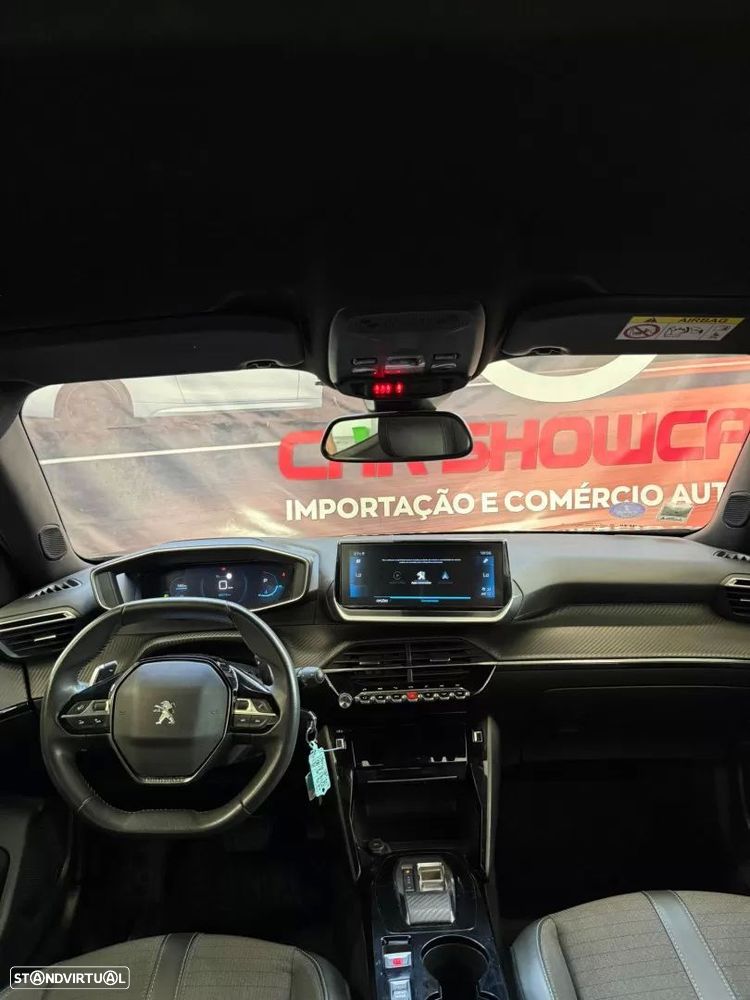 Peugeot 2008 PureTech 130 EAT8 Allure - 6