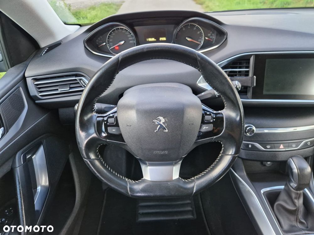 Peugeot 308 PureTech 130 EAT6 Stop & Start Active - 18