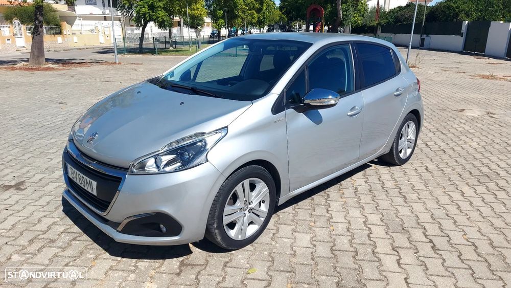 Peugeot 208 82 VTI Style