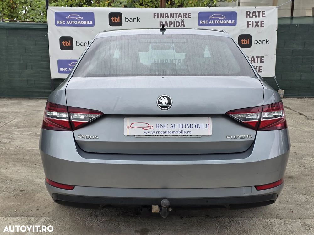 Skoda Superb 2.0 TDI Style - 16