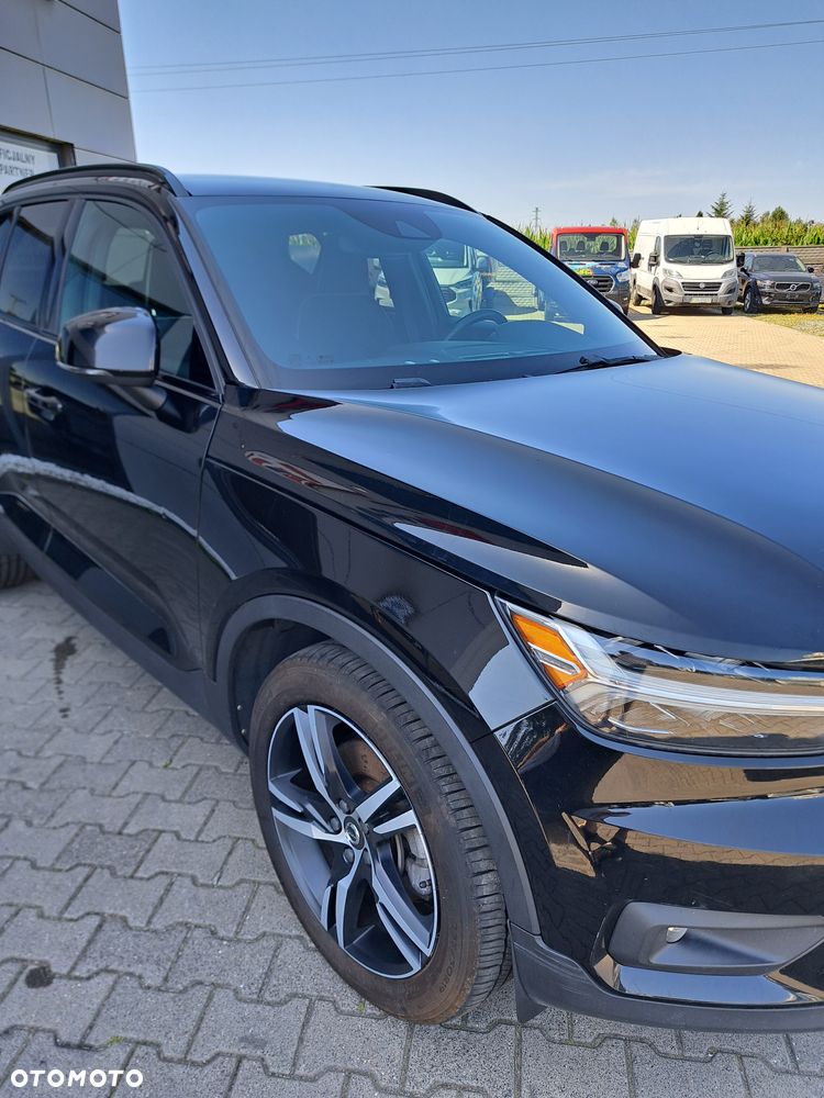 Volvo XC 40 T5 AWD Geartronic R-Design - 3