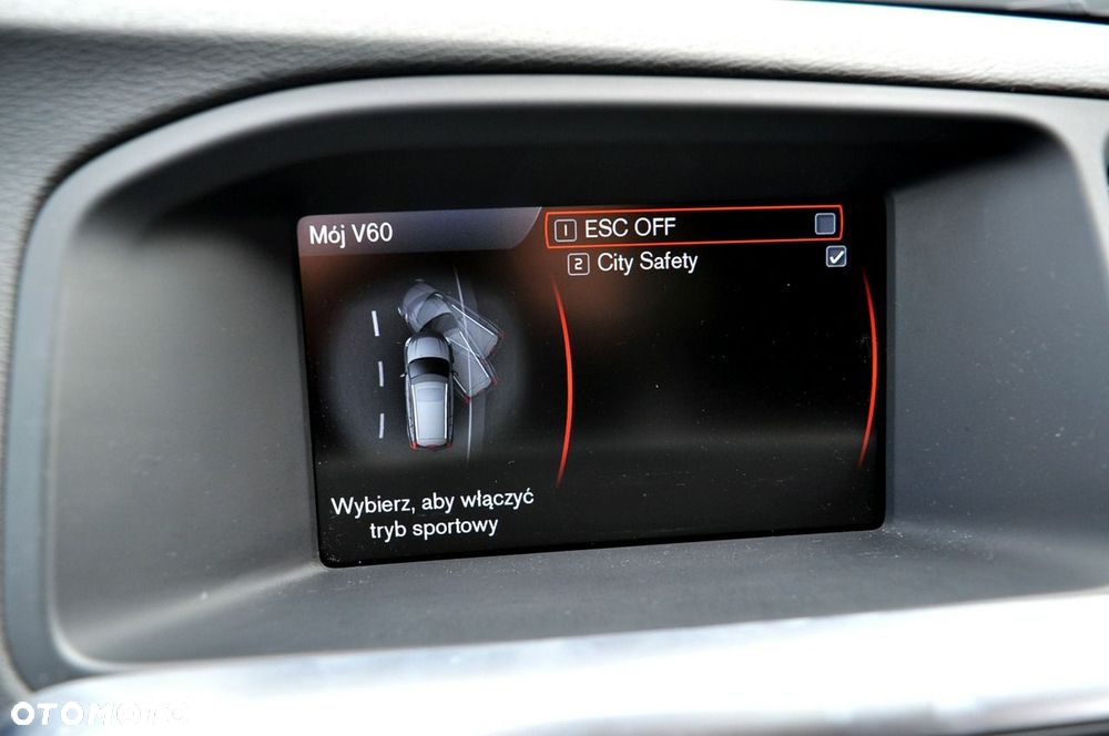 Volvo V60 D3 Geartronic Momentum - 29
