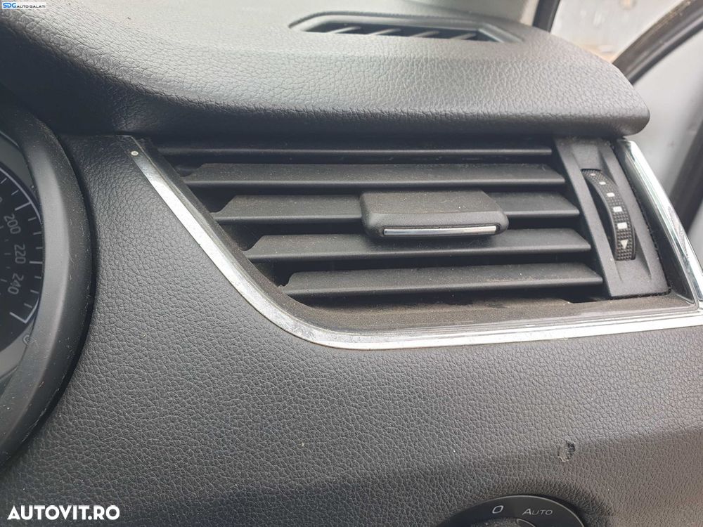 Gura Grila Aer Aerisire Ventilatie Bord Dreapta Skoda Octavia 3 2013 - 2020 [K4826] - 1