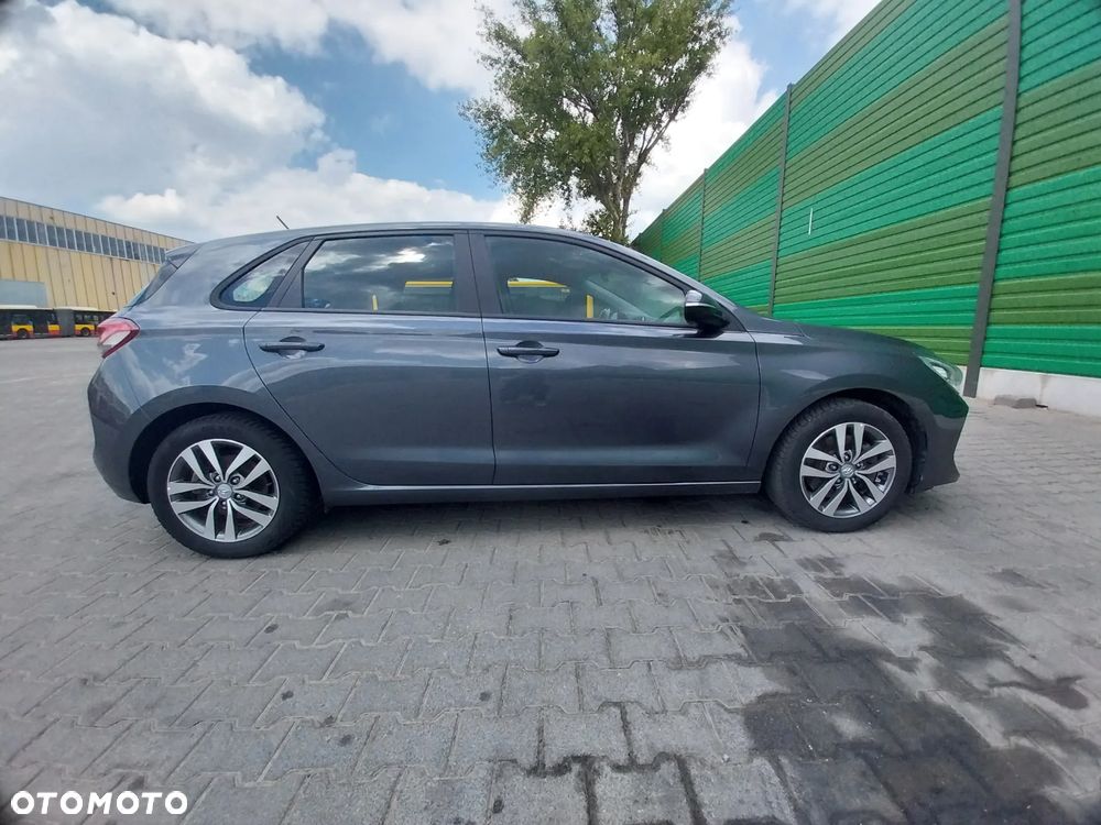 Hyundai i30 1.4 Classic + - 8