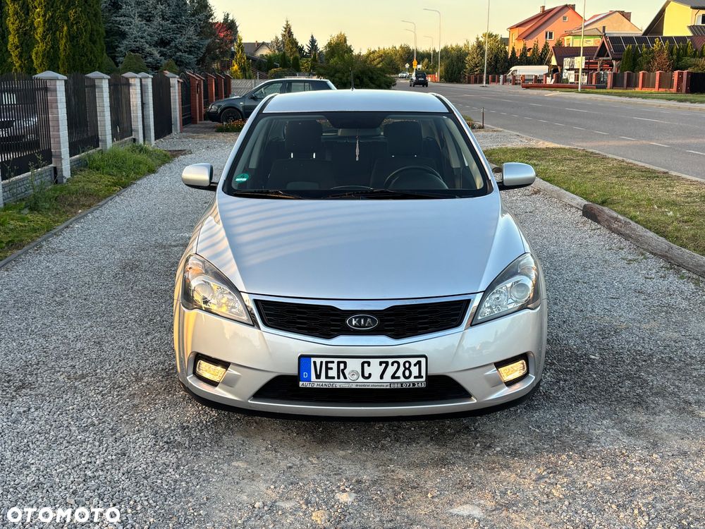 Kia Ceed - 3