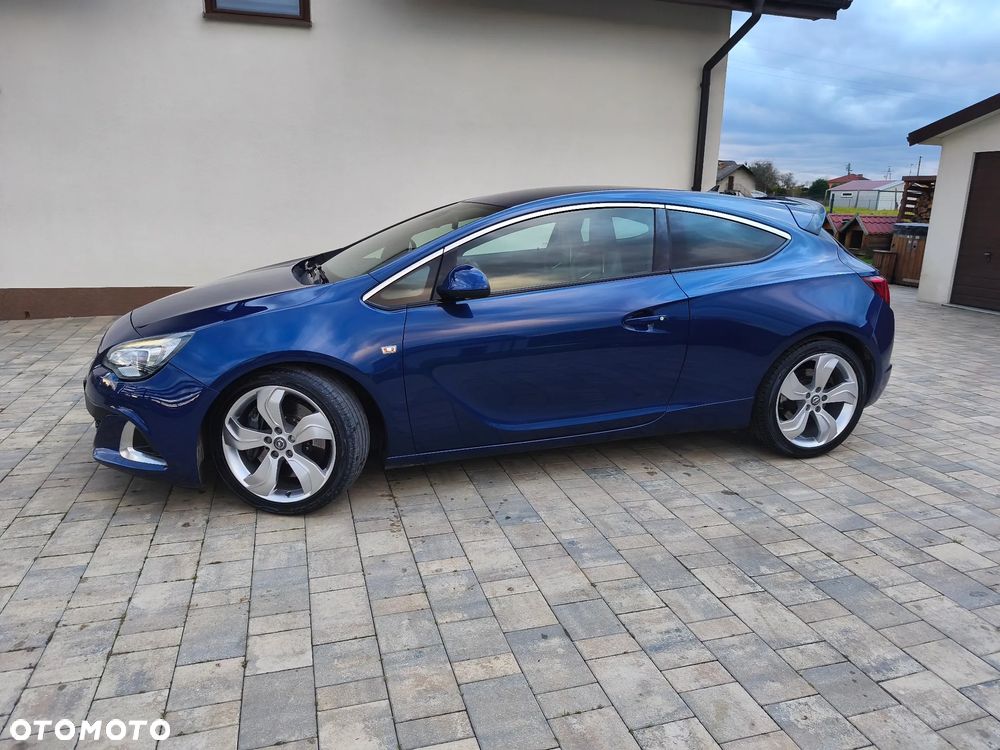 Opel Astra IV GTC OPC - 5