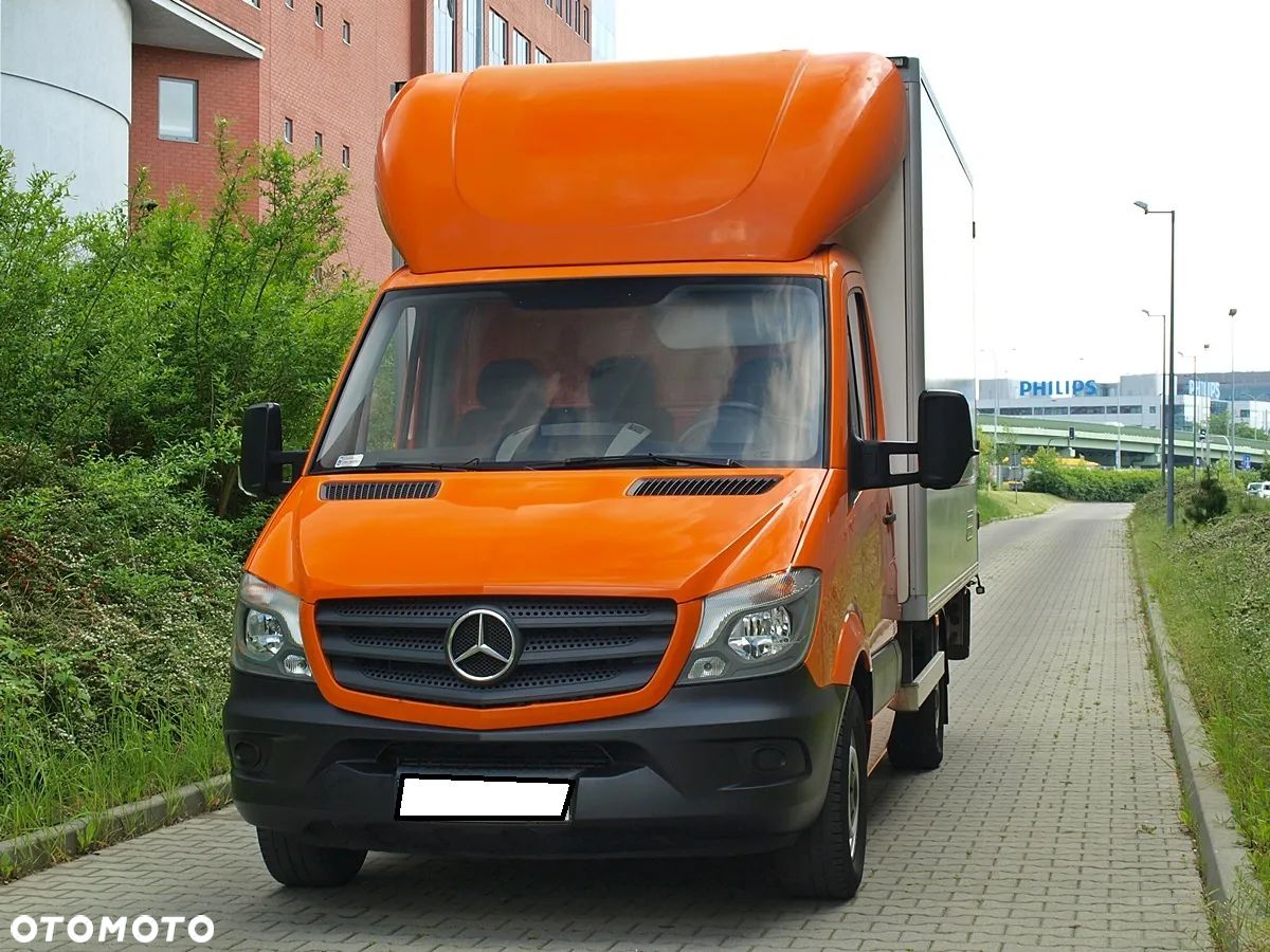 Mercedes-Benz Sprinter - 1