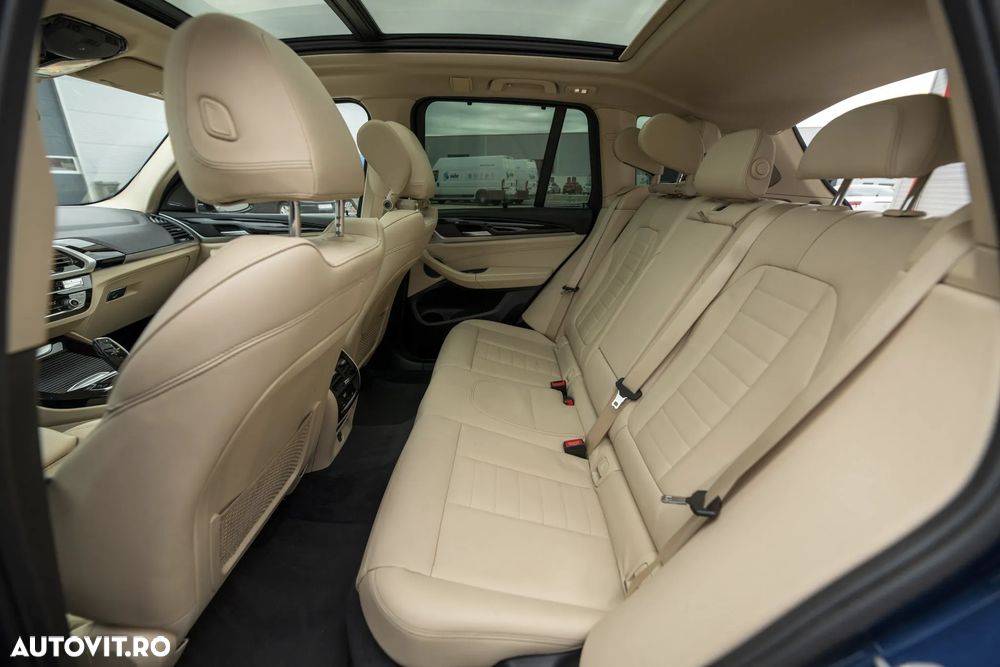 BMW X3 xDrive20i AT xLine - 13