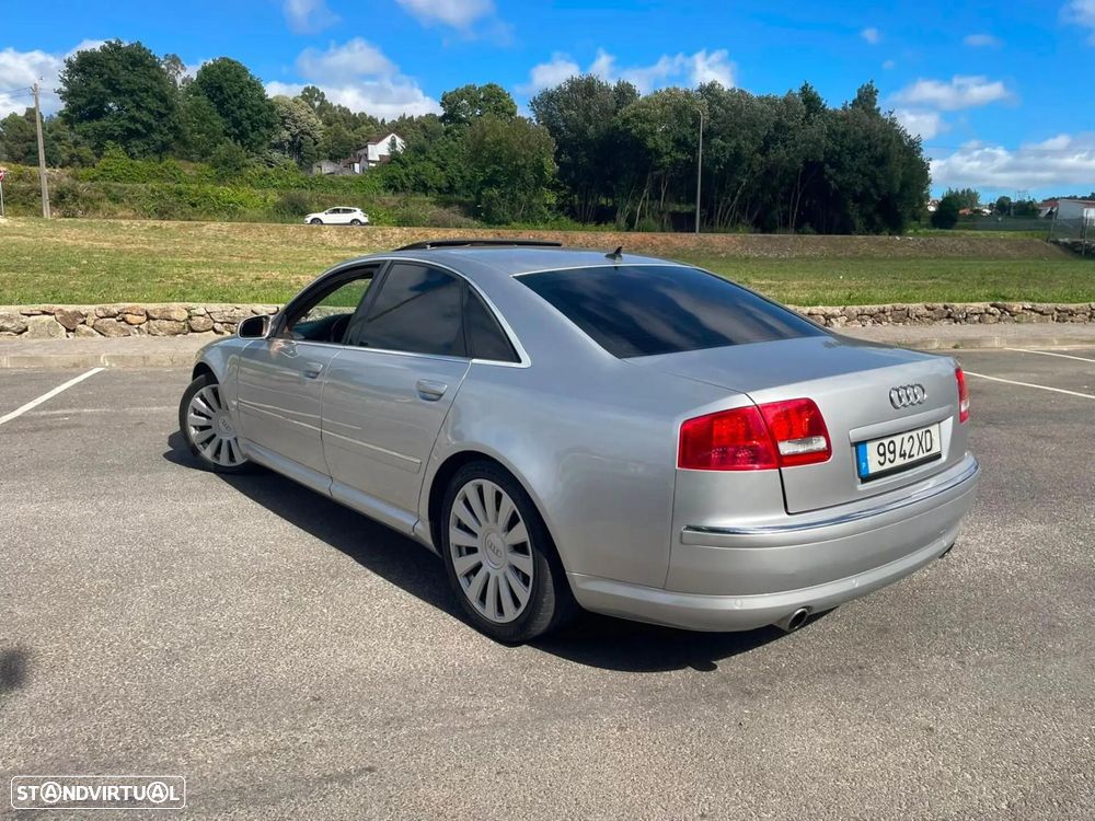 Audi A8 - 8