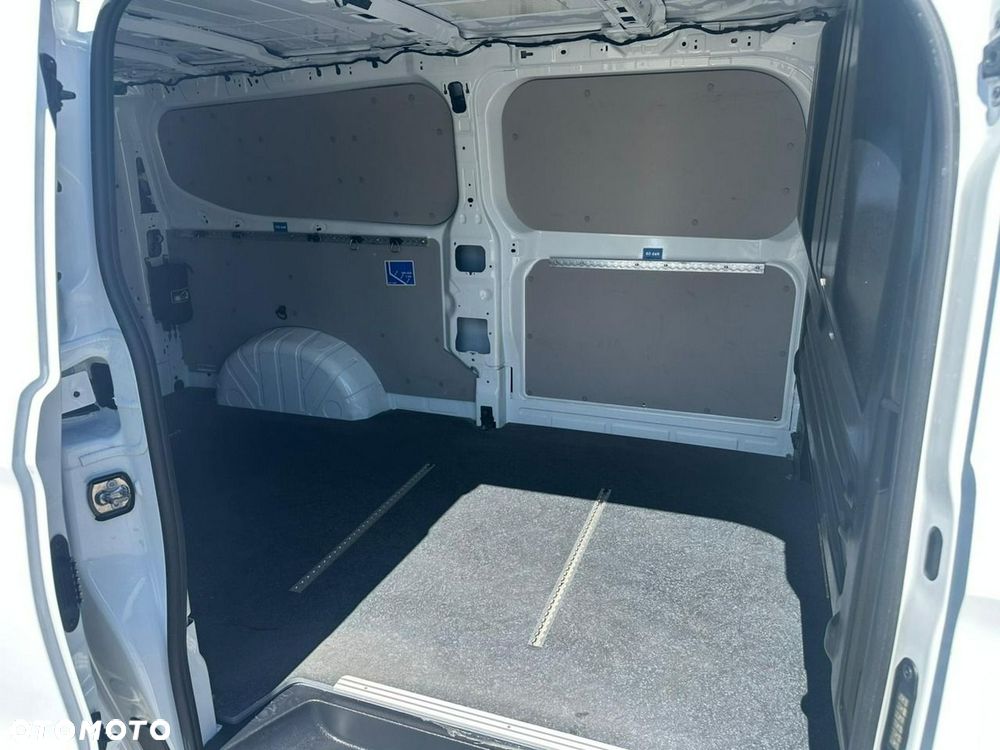 Volkswagen Transporter - 13