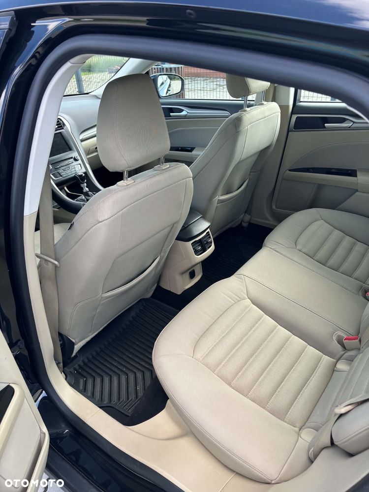 Ford Mondeo 2.0 TDCi Titanium - 10