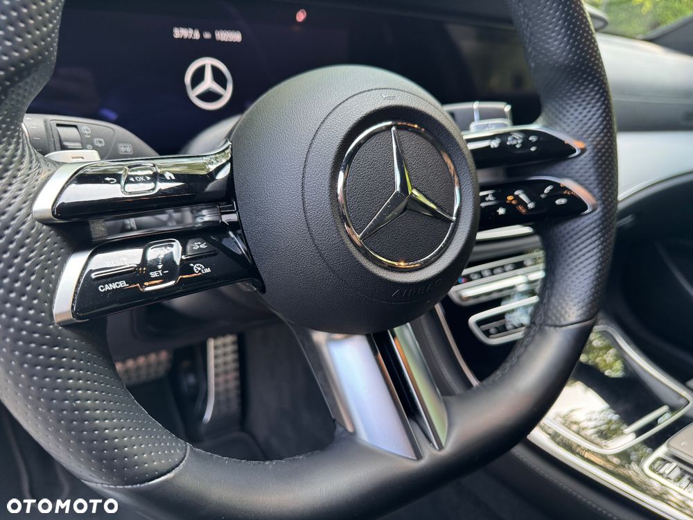 Mercedes-Benz Klasa E 300 de PHEV 4-Matic AMG 9G-Tronic - 21