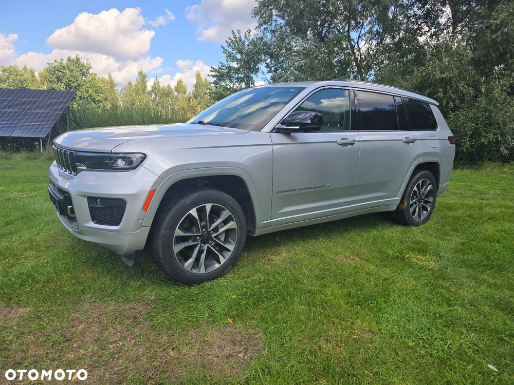Jeep Grand Cherokee - 12