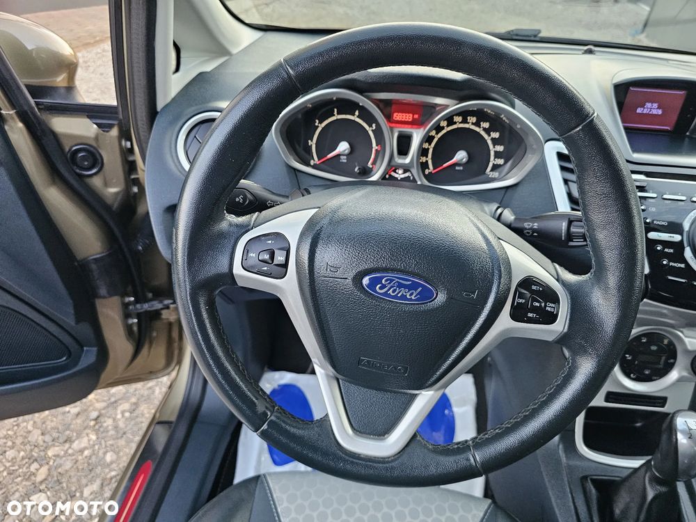 Ford Fiesta 1.6 Ti-VCT Titanium - 10